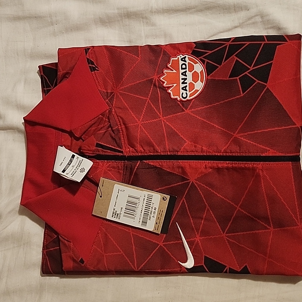 Go Canada!!  Nike Team Canada Women's Anthem Bomber Jacket